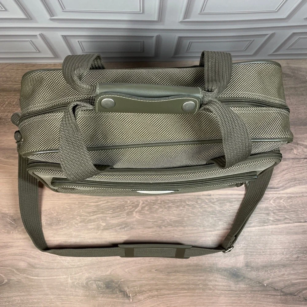 MODA Carry-On Travel Briefcase Bag Olive Green Laptop Messenger Shoulder Strap - Picture 4 of 12
